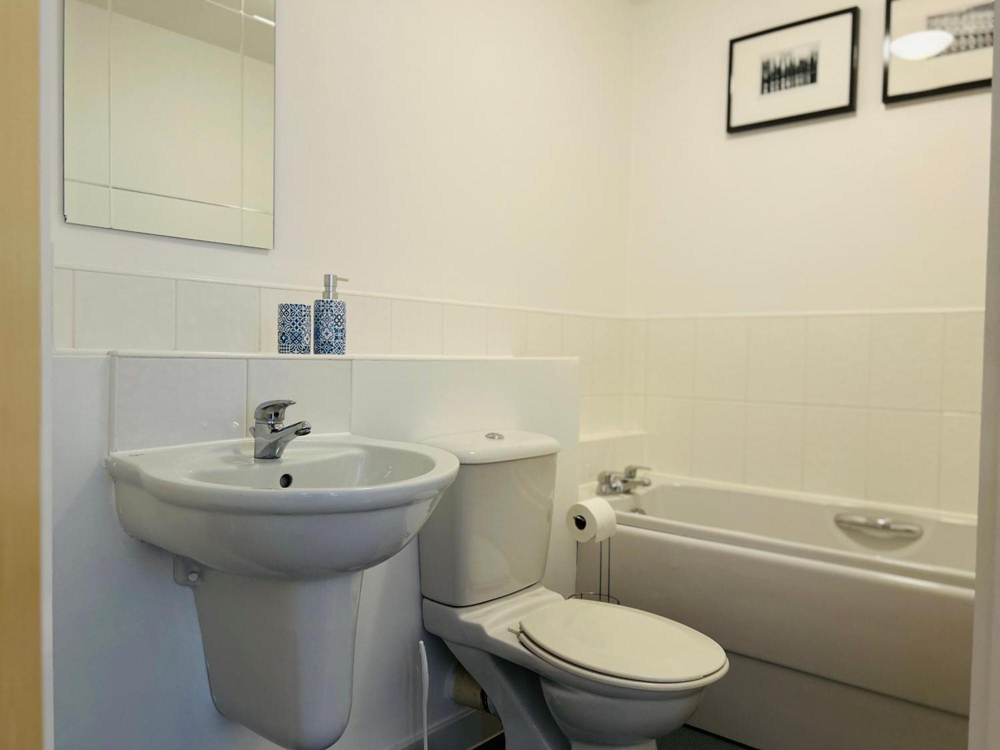 Modern Apartment Broad Gauge Way - Ideal For Work And Leisure Wolverhampton Luaran gambar